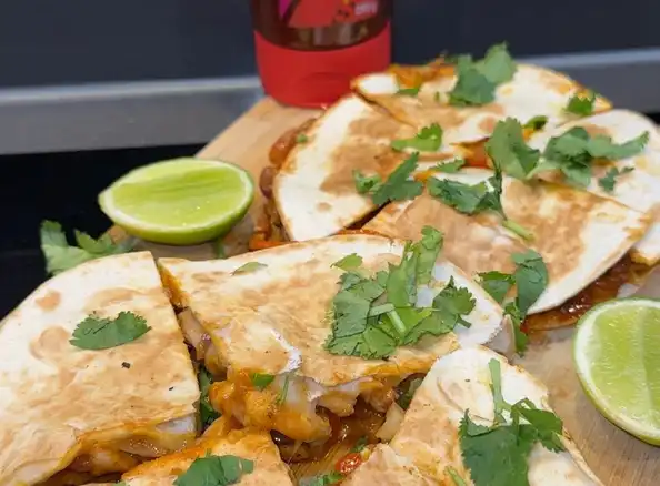 PERi Chicken Quesadillas